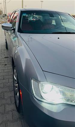 کرایسلەر 300